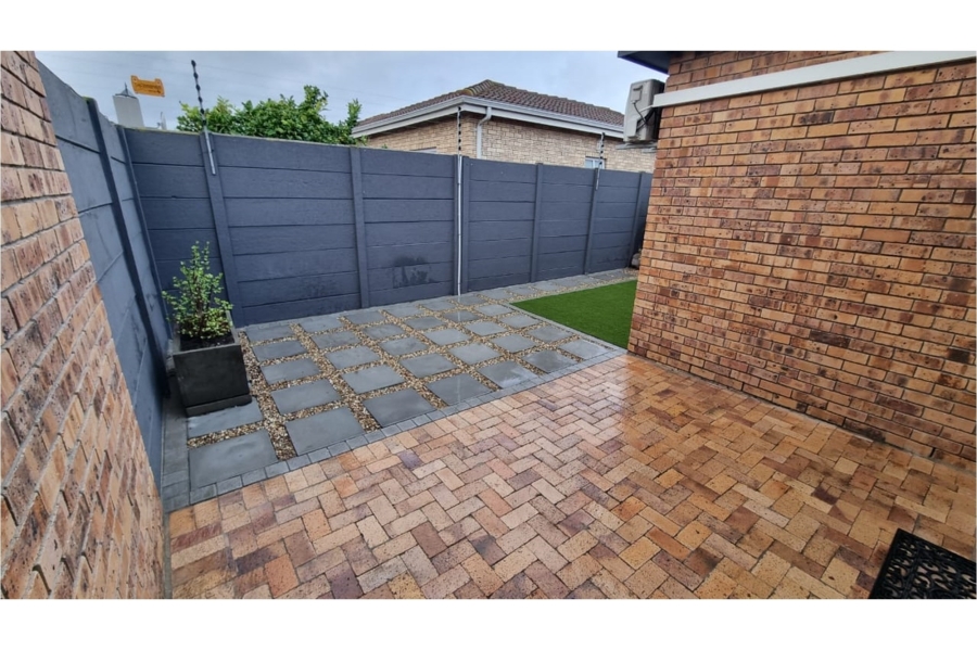 3 Bedroom Property for Sale in Burgundy Estate Western Cape
